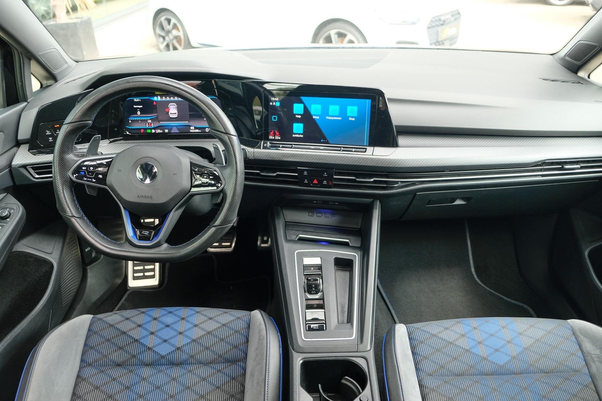 Volkswagen Golf R 2.0 TSI 320pk 8R 4Motion Performance Akrap, Gebruikt, Euro 6, 4 cilinders, 1984 cc