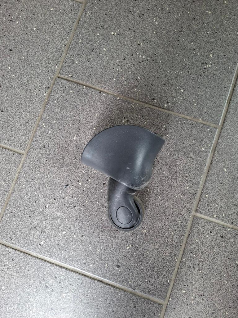 Samsonite Spinner Upright Linker Achterwieltje, Wieltjes, Gebruikt, Hard kunststof, Minder dan 50 cm