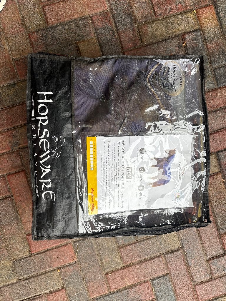 Amigo Hero 200 gr - 175 (5,9), Dieren en Toebehoren, Gebruikt, 200 g, Ophalen of Verzenden, Afneembare hals