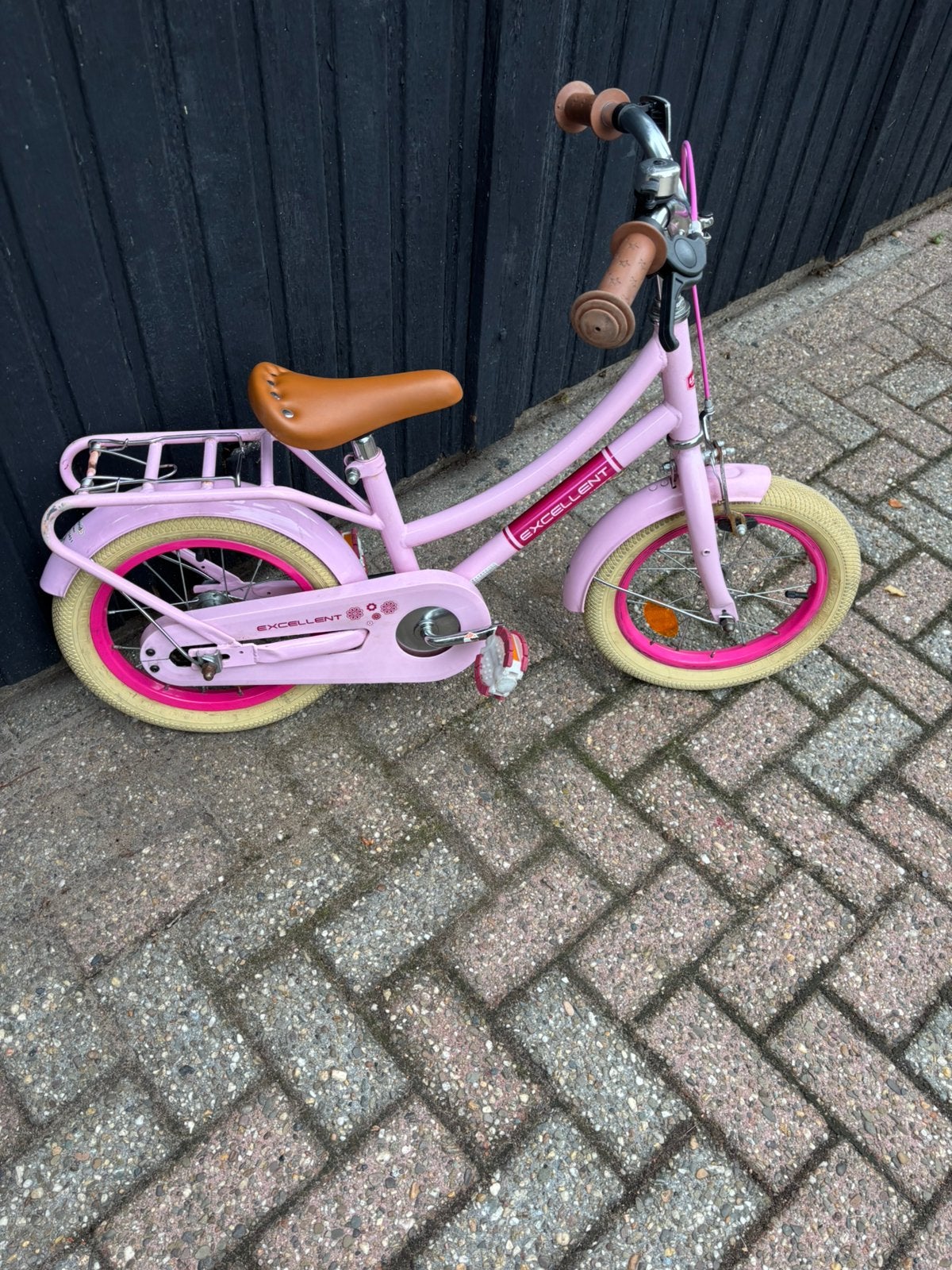 Fietsje, Ophalen, Zo goed als nieuw, Staal, Minder dan 16 inch