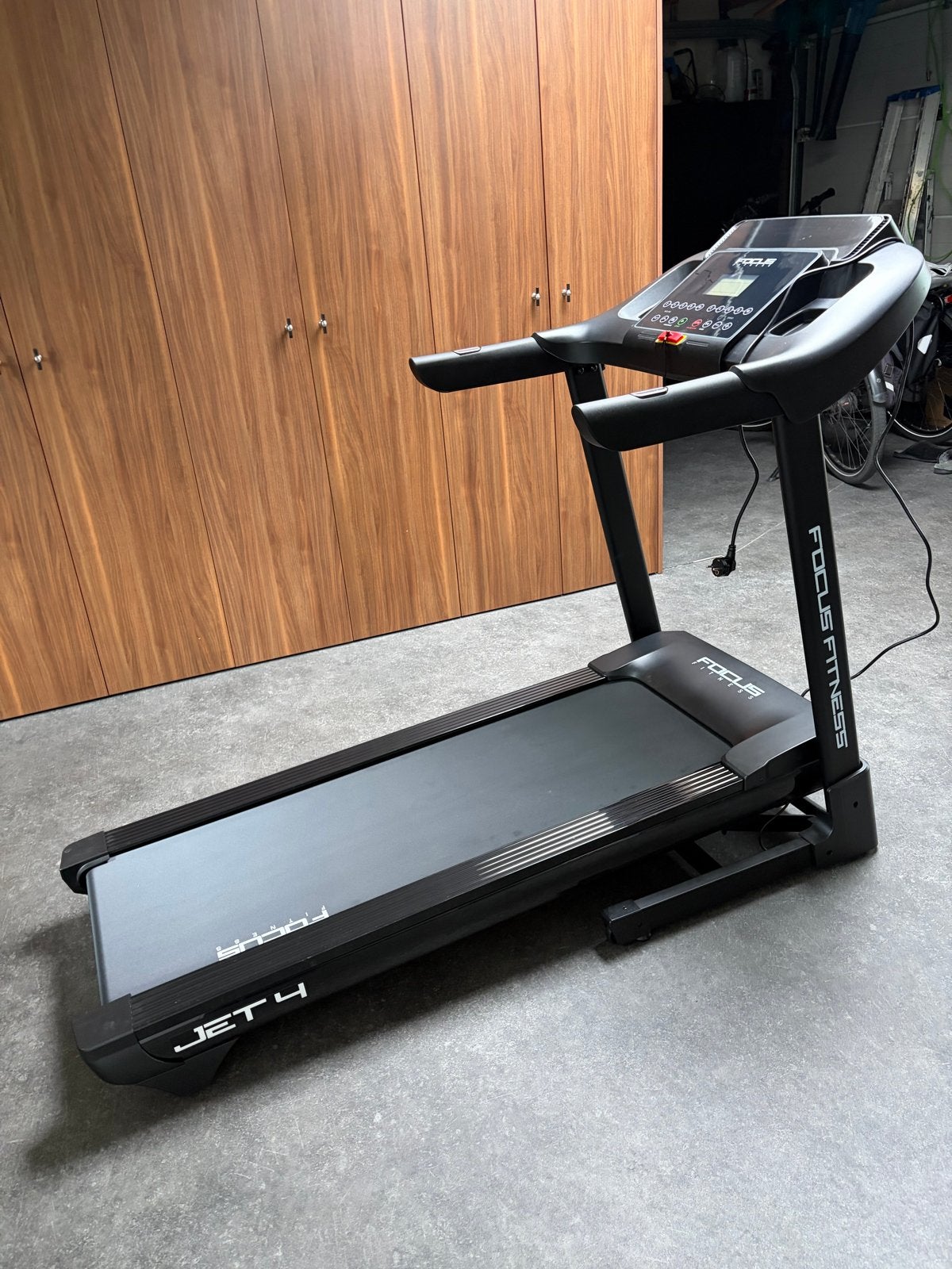 Focus Fitness Jet 4 Loopband - Zo goed als nieuw, Sport en Fitness, Fitnessapparatuur, Zo goed als nieuw, Loopband, Benen, Metaal