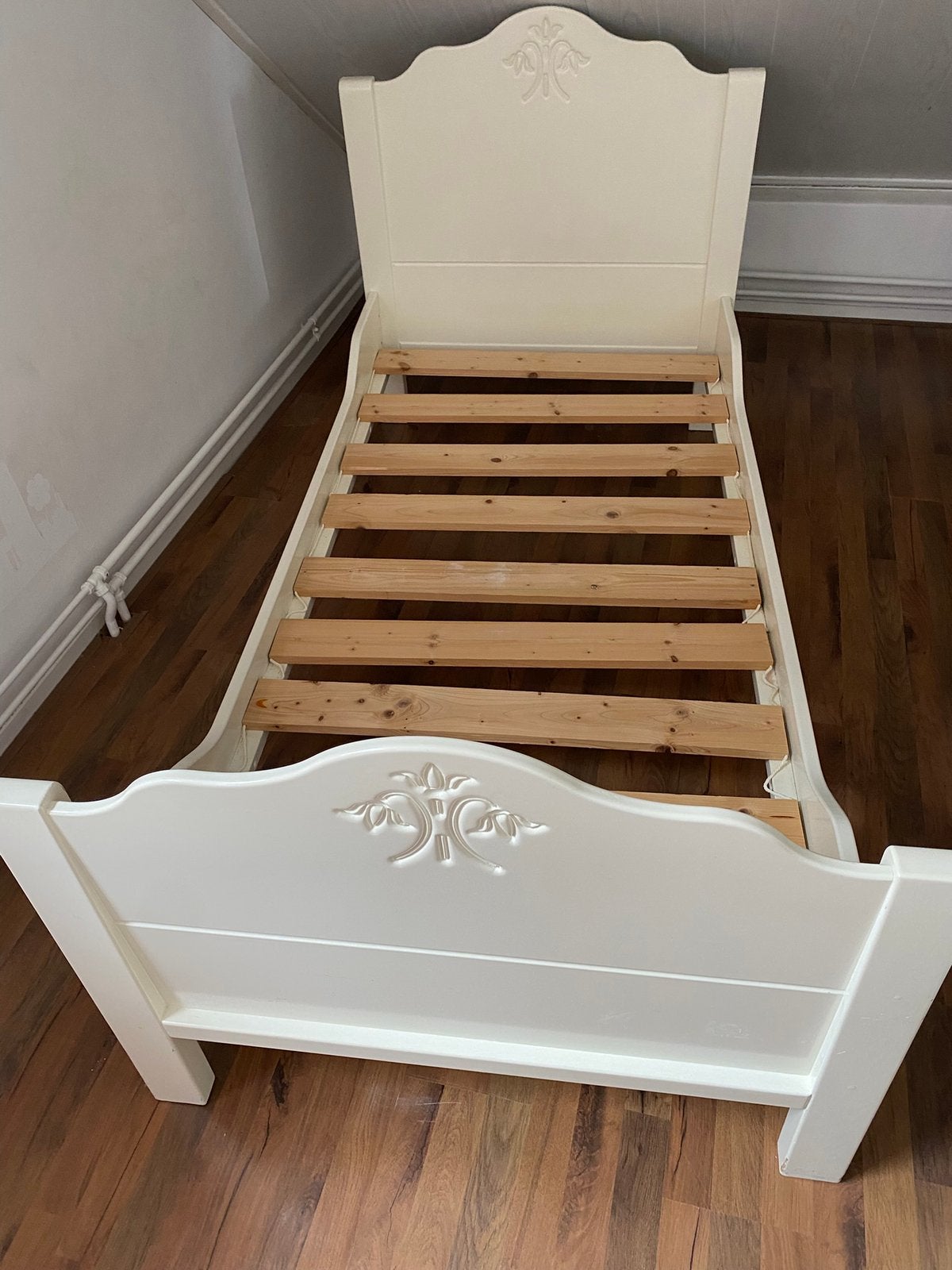 Bed 1 persoon. Mag snel weg!, Huis en Inrichting, Slaapkamer | Bedden, Ophalen, Gebruikt, 90 cm, Eenpersoons