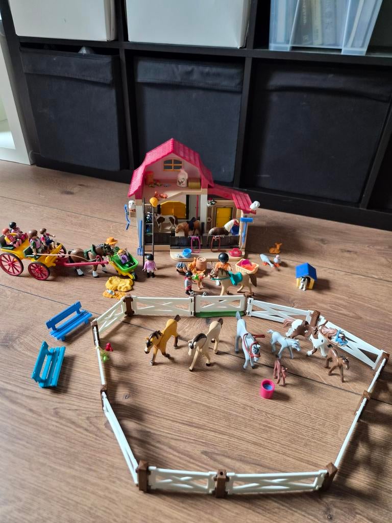 Grote Playmobil paardenboerderij met koets en veel extra's, Kinderen en Baby's, Speelgoed | Playmobil, Ophalen of Verzenden, Gebruikt