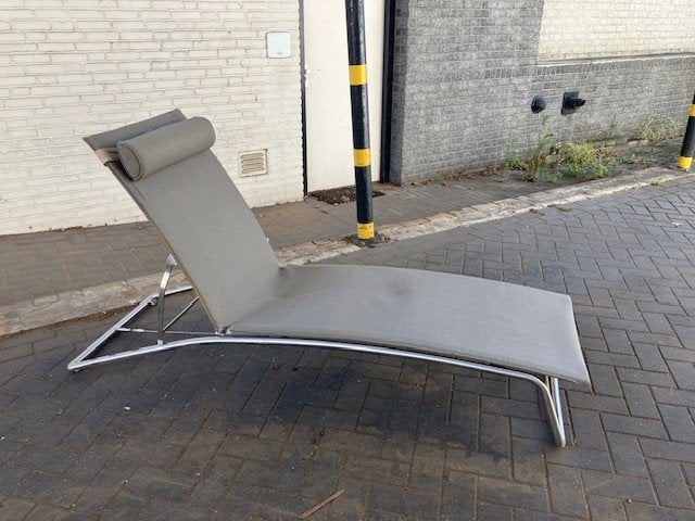 Luxe ligbed goya , taupe kleur, rvs onderstel, gebruikt, Tuin en Terras, Ophalen of Verzenden, Gebruikt, Rvs, Verrijdbaar