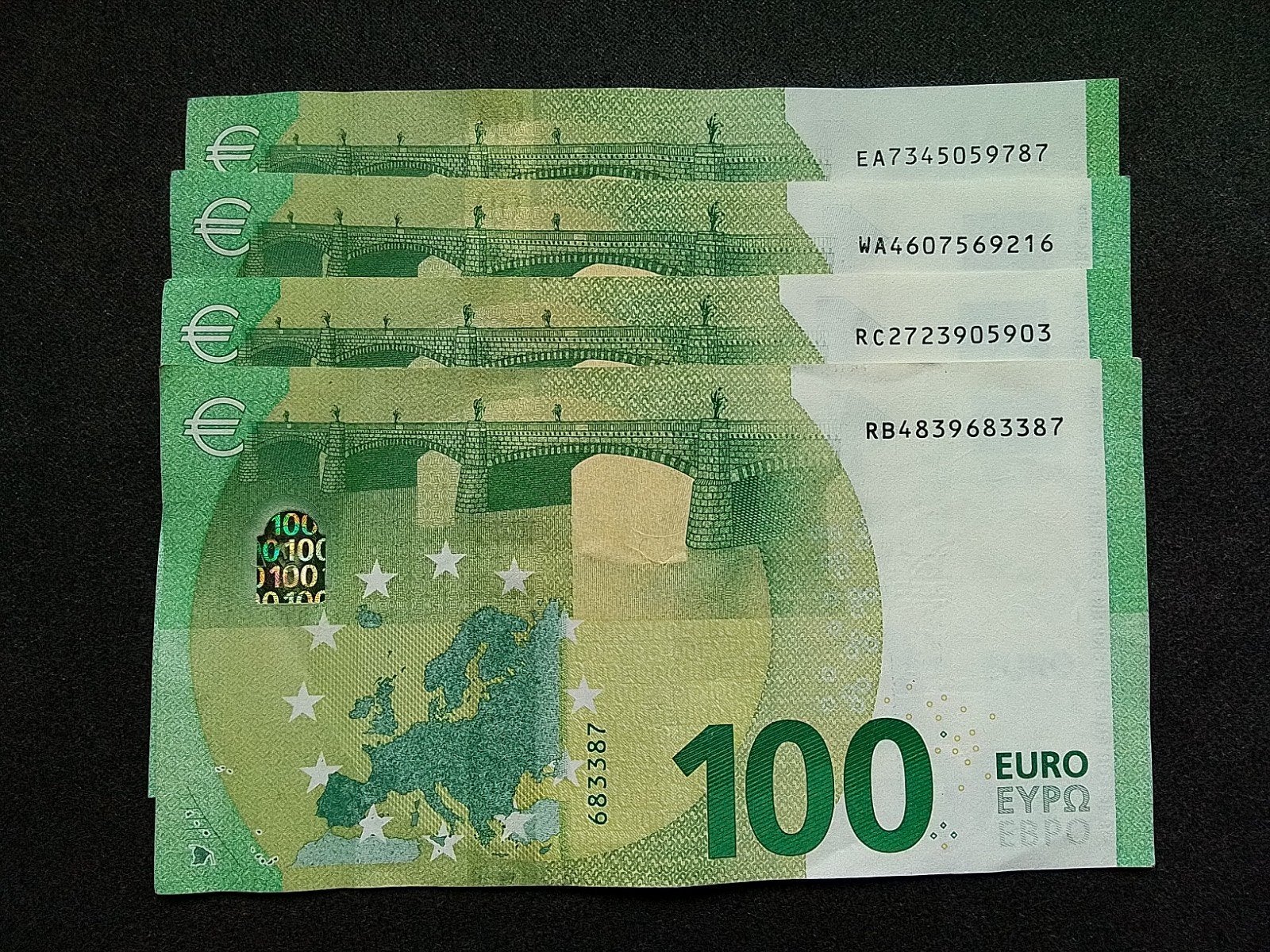 100 eurobiljet 2019 div code en meer eurobiljeten kijk foto, Postzegels en Munten, Ophalen of Verzenden, Overige landen, 100 euro