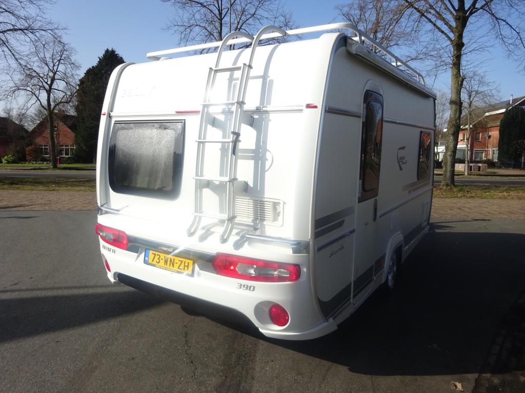 Fendt Bianco Rosso 390 Frans Bed+Mover, Caravans en Kamperen, Caravans, Bedrijf, Treinzit, Tot en met 3, Overige typen