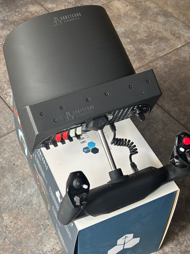 Honeycomb Bravo Throttle Quadrant & Alpha Flight Controls, Computers en Software, Joysticks, Ophalen, Zo goed als nieuw, Honeycomb Aeronautical