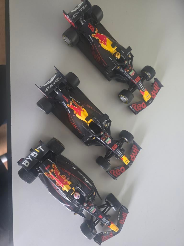 Red Bull Racing F1 Modelauto's (3 stuks), Hobby en Vrije tijd, Ophalen of Verzenden, Zo goed als nieuw, 1:32 tot 1:50, Overige merken