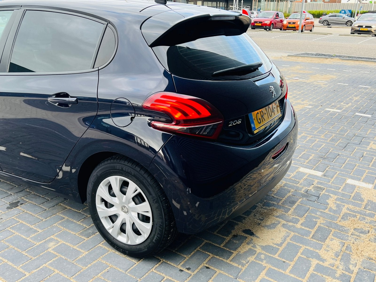 Peugeot 208 1.2 VTi | Weinig KM | Nw riem | Airco | Navi, Auto's, Particulier, Te koop