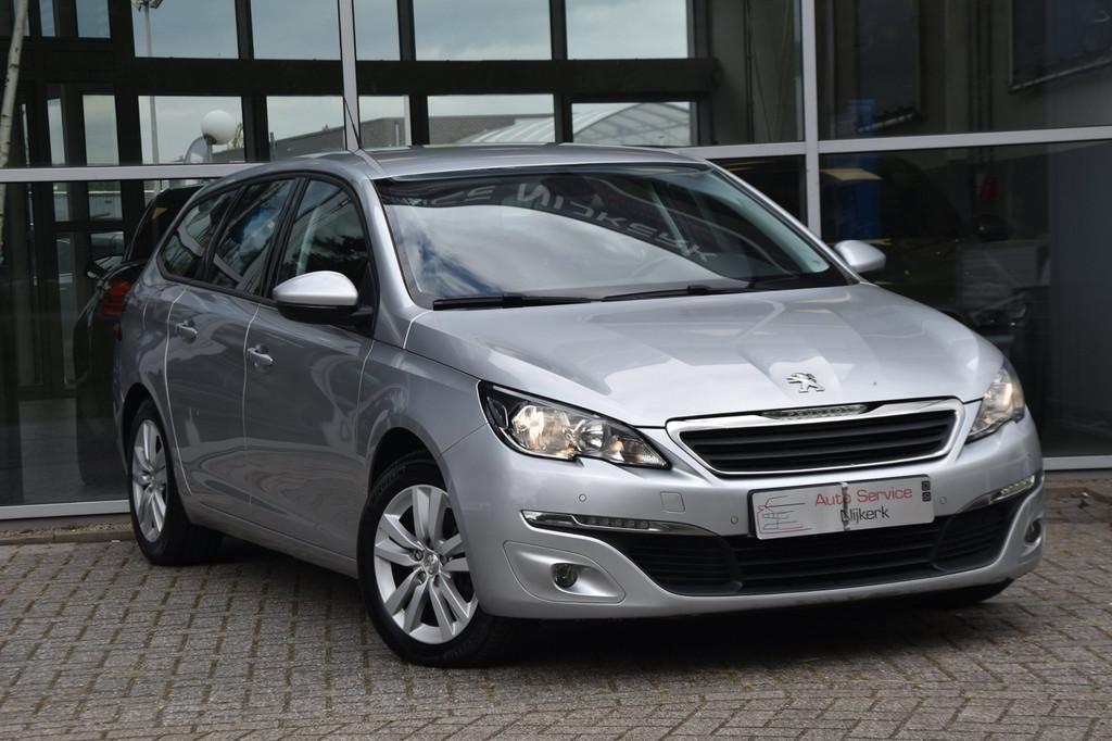 Peugeot 308 SW 1.2 PureTech Allure Airco Nav. Led Trekhaak L, Gebruikt, 1199 cc, 1165 kg, 3 cilinders