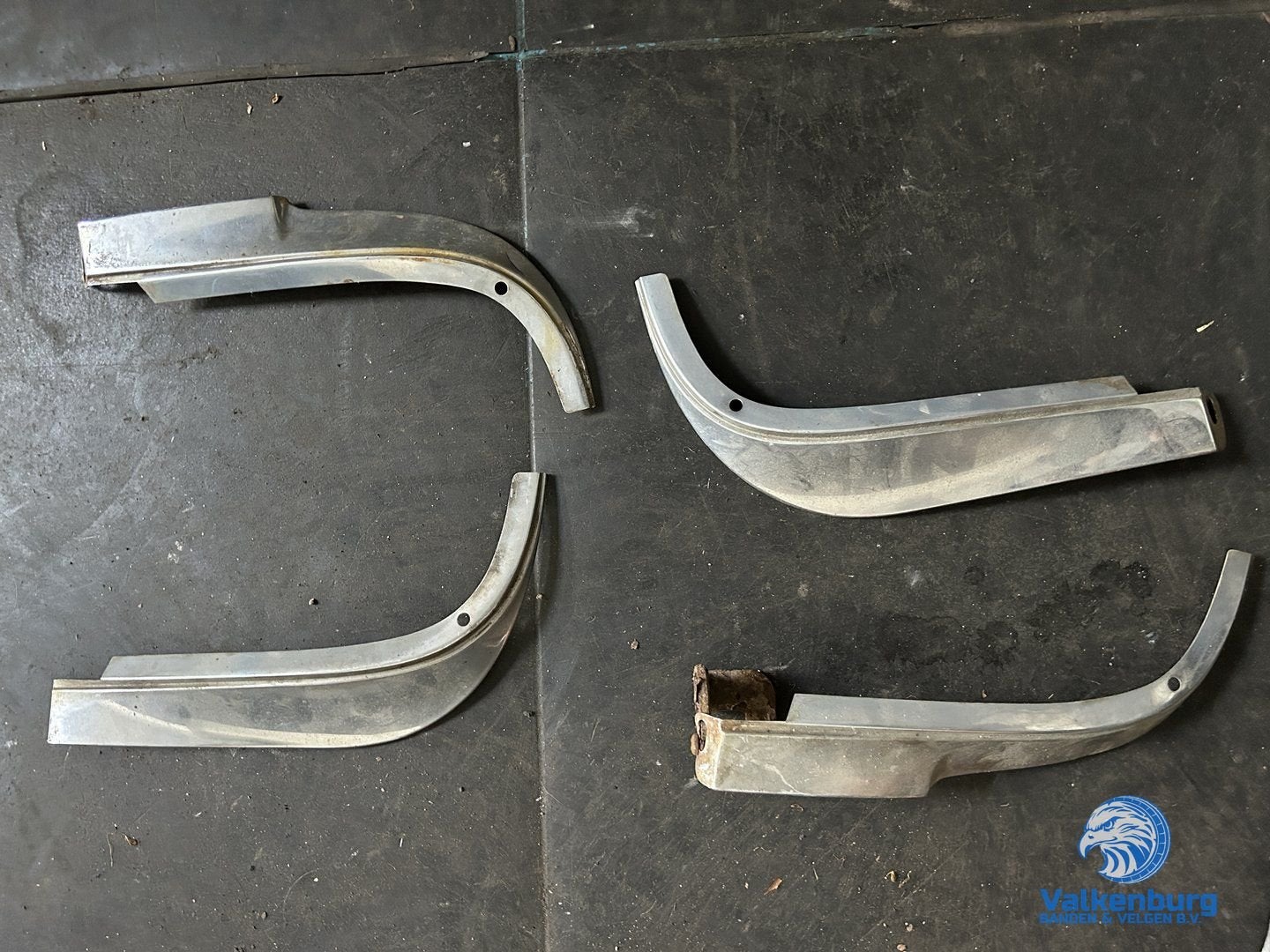Chroom hoek delen Cadillac DeVille Fleetwood Brougham