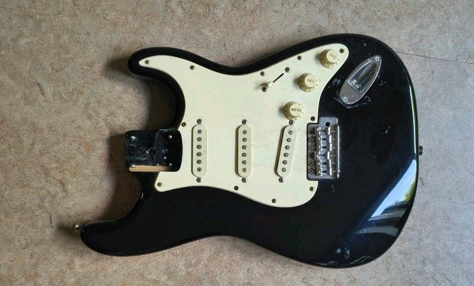 Squire stratocaster body, Muziek en Instrumenten, Instrumenten | Onderdelen, Ophalen of Verzenden, Gebruikt, Elektrische gitaar