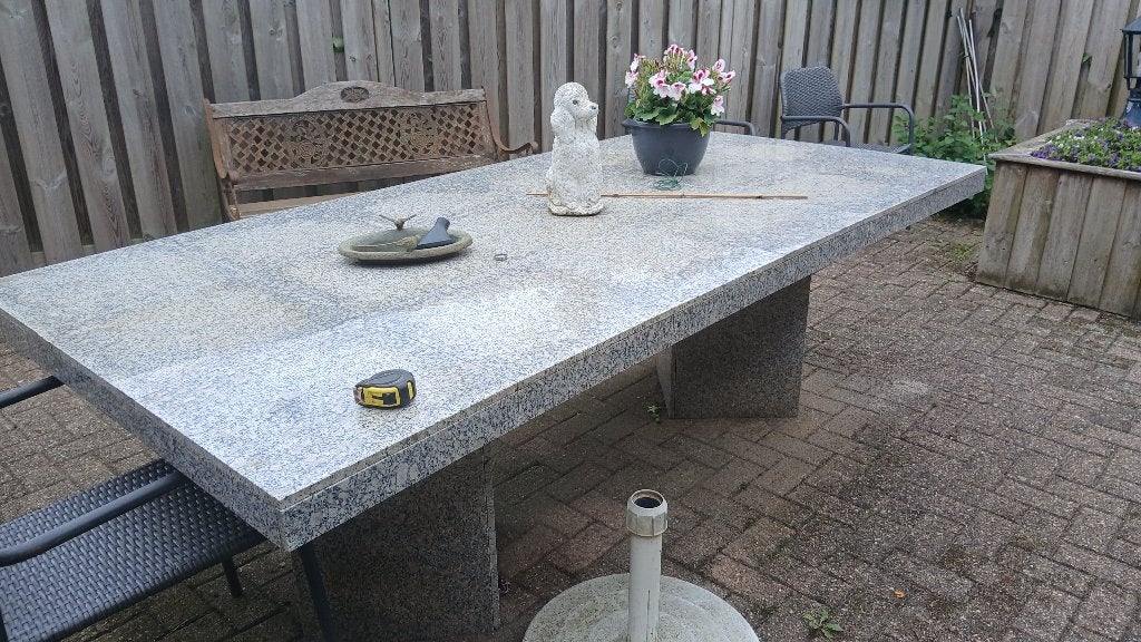 gratis stenen tuintafel, Tuin en Terras, Tuintafels, Gebruikt, Rechthoekig, Overige materialen, Ophalen
