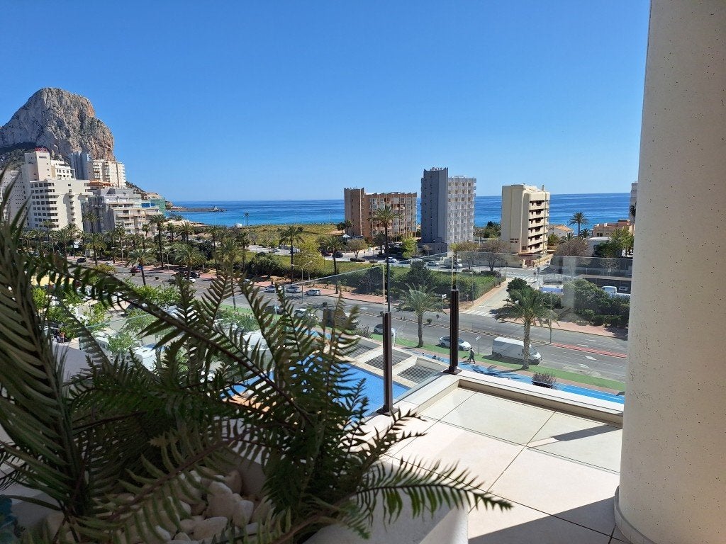 Te huur in Calpe: nieuw appartement incl subliem uitzicht, 2 slaapkamers, Costa Blanca, Appartement, Stad