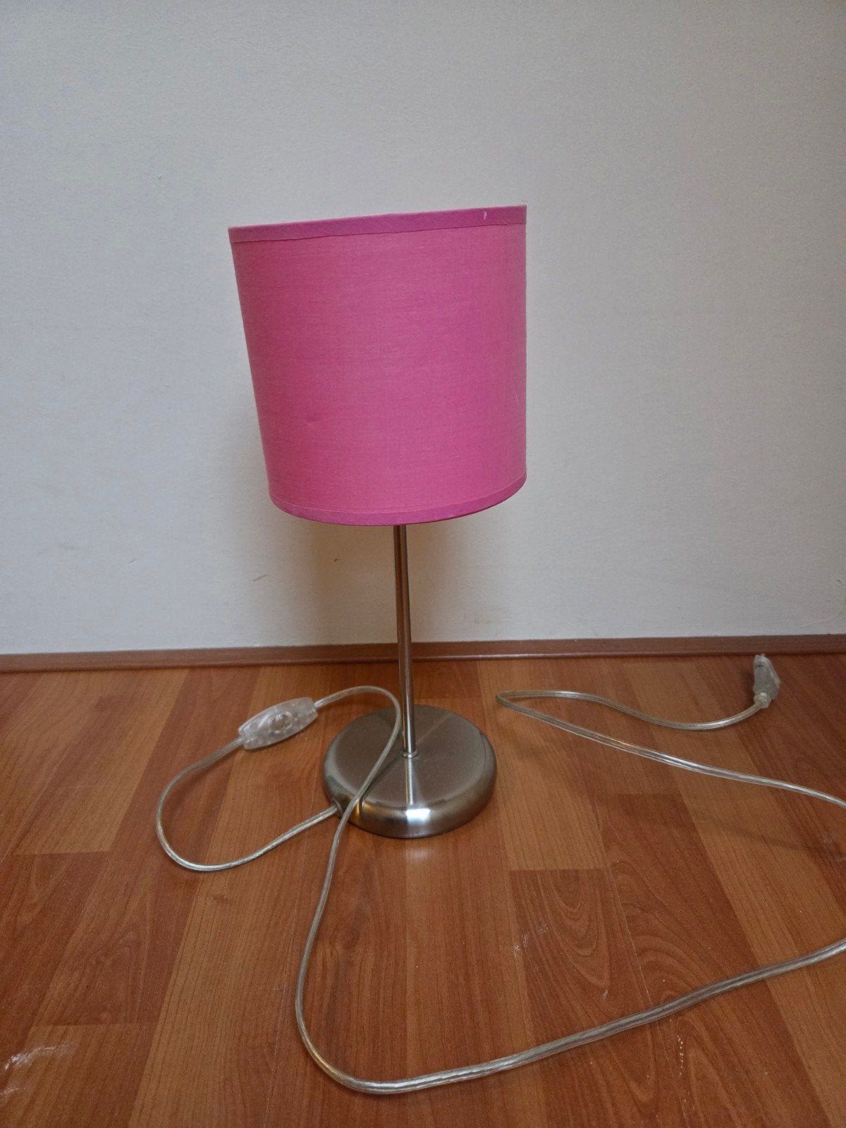 Bureaulamp met roze kap, Ophalen, Zo goed als nieuw