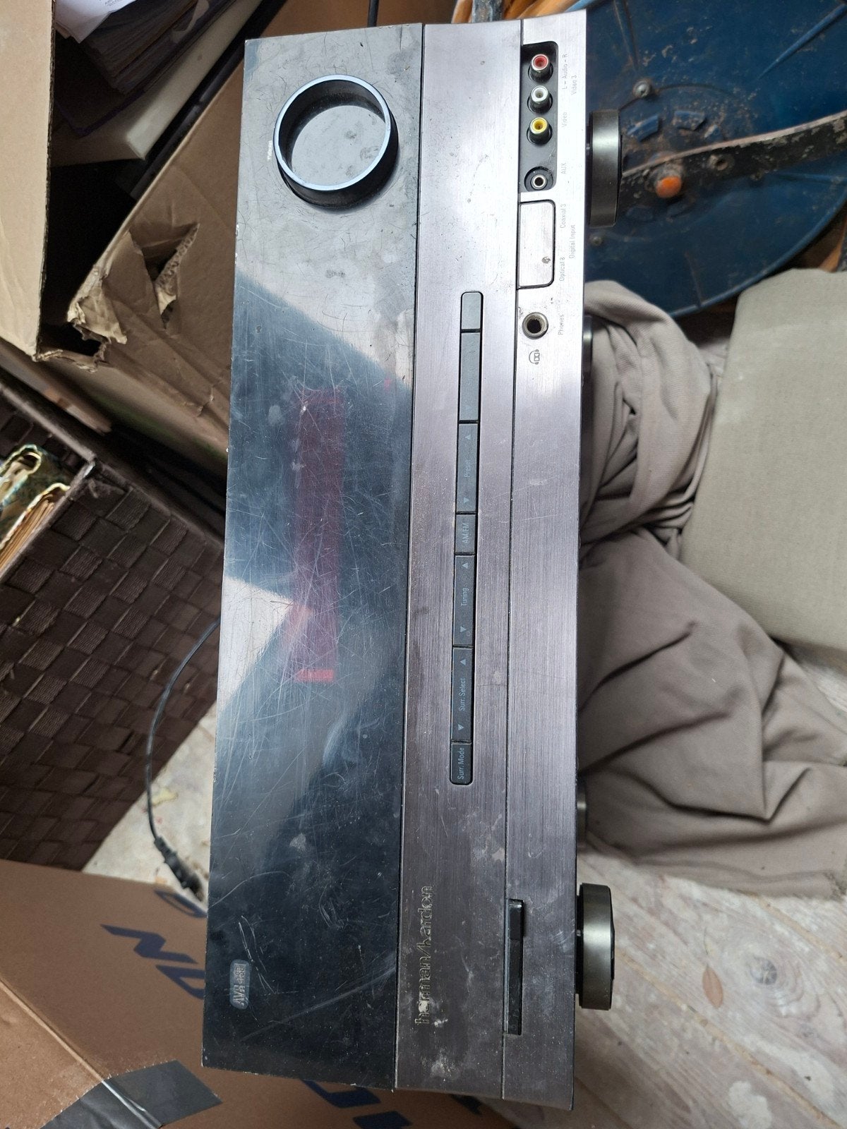 Harman kardon versterker (slaat in beveiling), Ophalen of Verzenden, Niet werkend, Overige merken