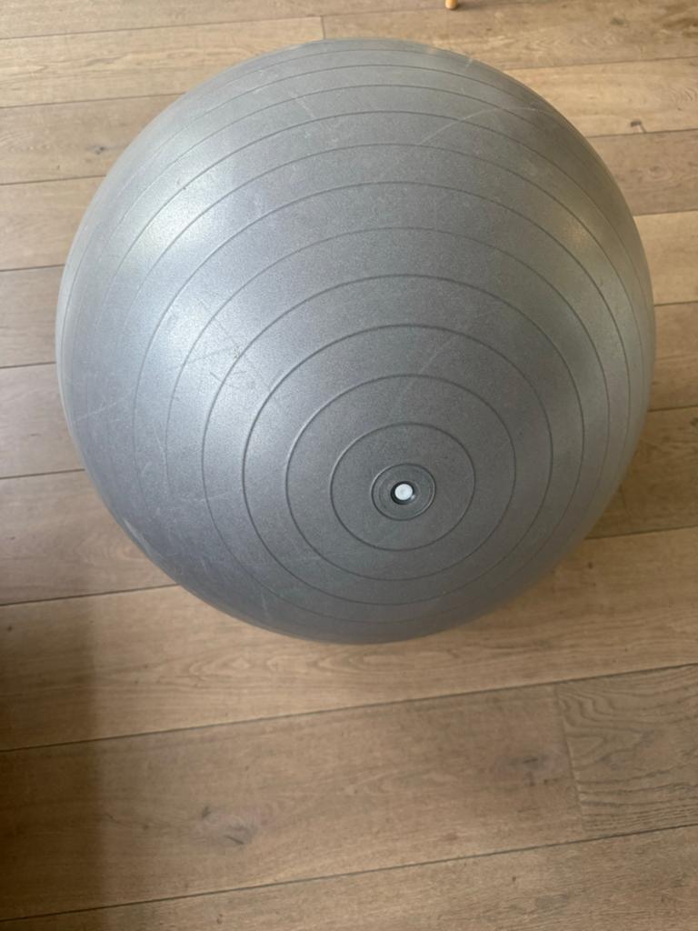 Grijze yoga bal, 55 cm, Ophalen, Gebruikt, Yoga-accessoire