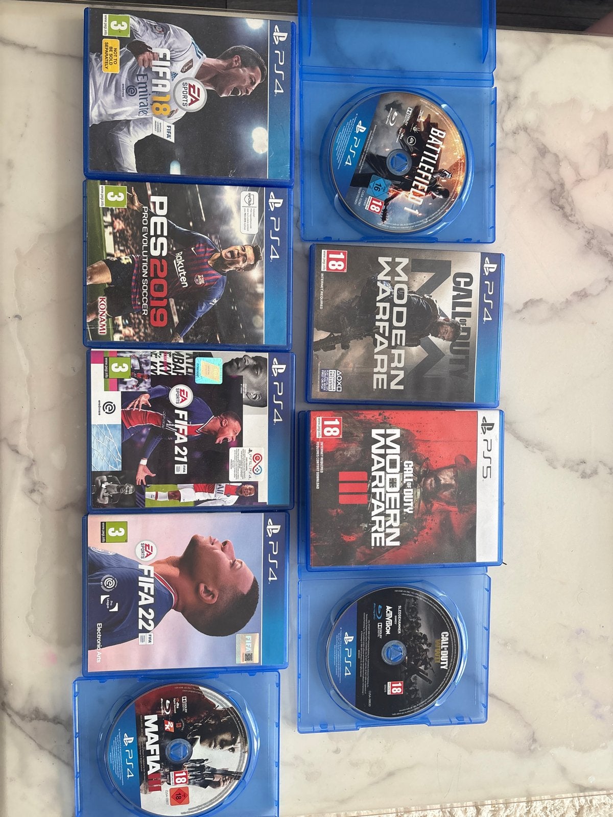 PS4 en PS5 Games Bundel: FIFA, PES, Call of Duty, Battlefiel, Gebruikt, Vanaf 18 jaar, Overige genres, Eén computer