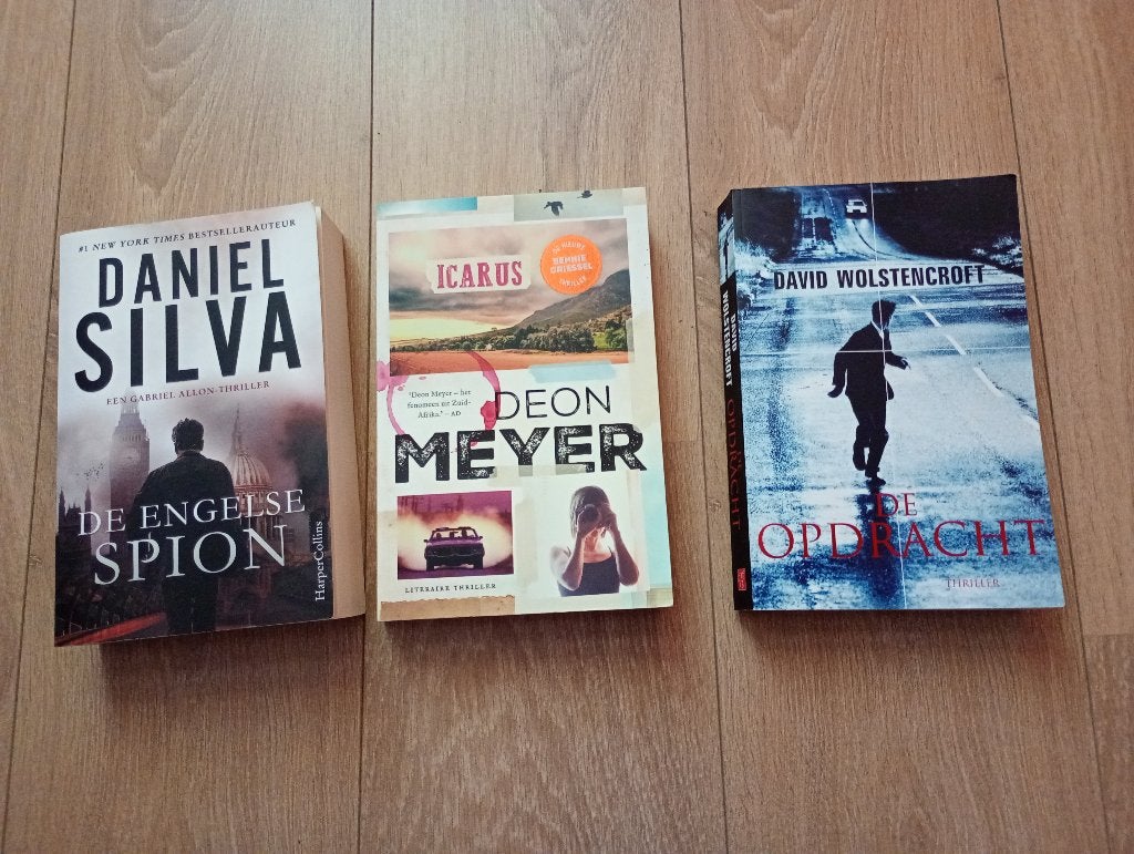 3 spannende boeken, Ophalen of Verzenden, Zo goed als nieuw