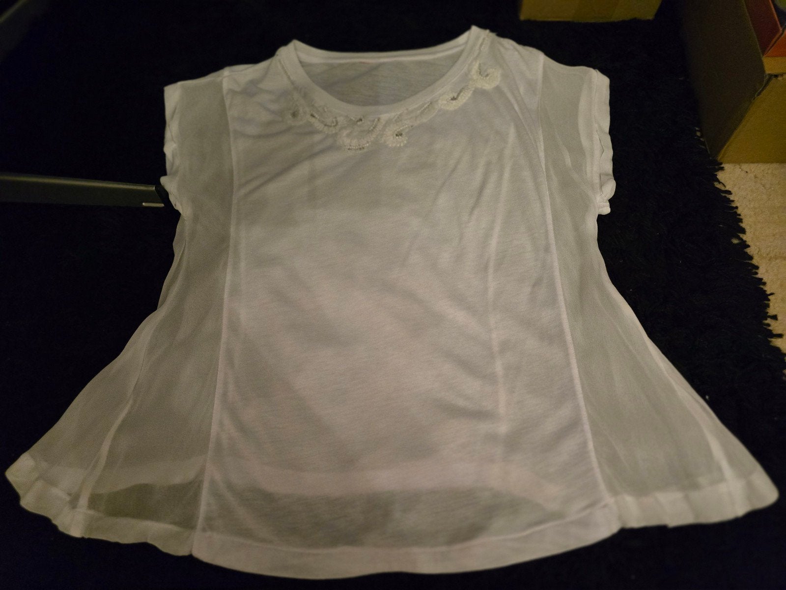 Wit Didi T-shirt met kralen en mousseline zijkant (Maat S), Maat 38/40 (M), Wit, Ophalen of Verzenden, Zo goed als nieuw