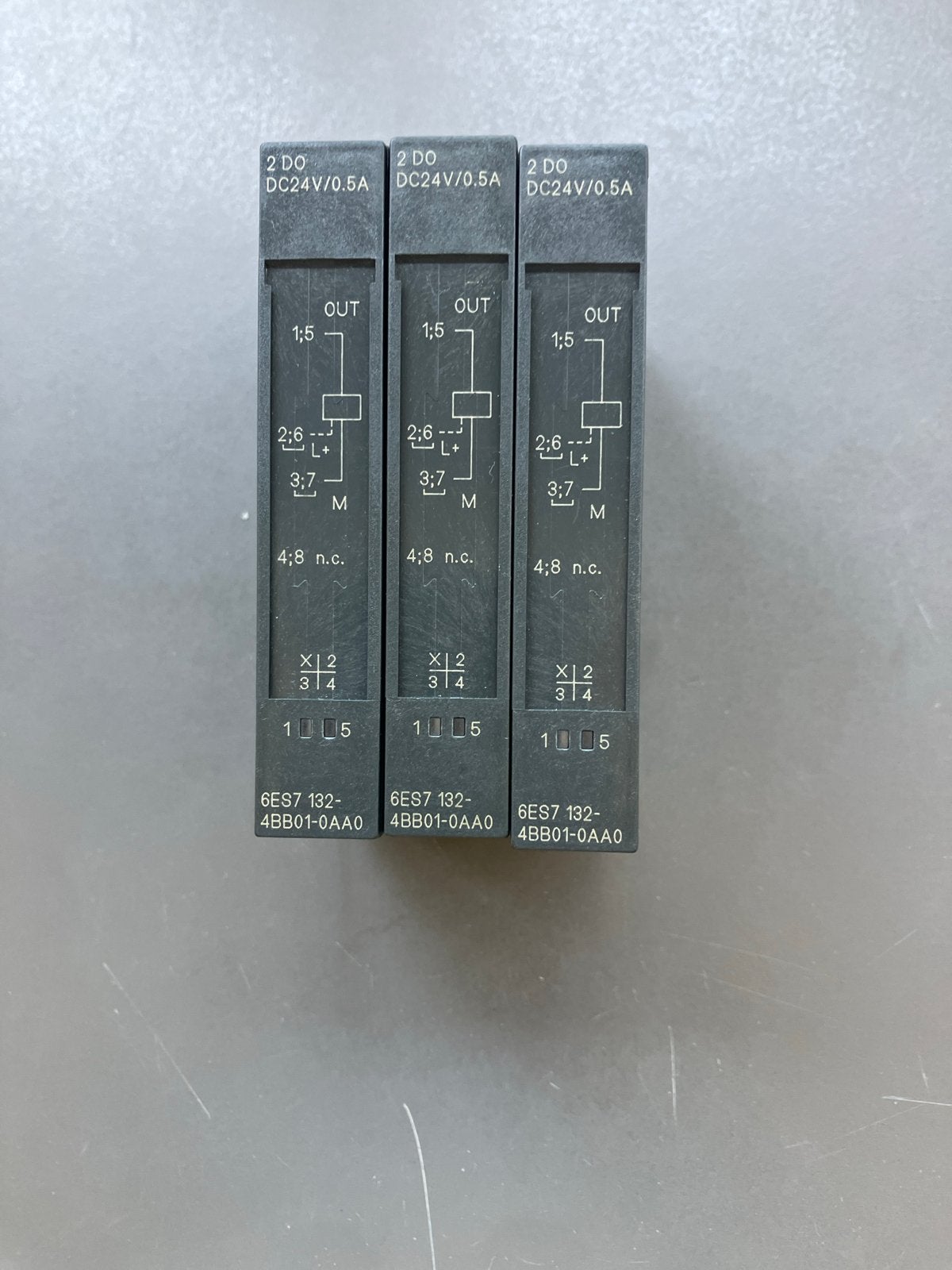 Siemens S7-300 Digitale Uitgangsmodule 6ES7132-4BB01-0AA0, Ophalen of Verzenden, Gebruikt