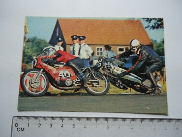 sticker 1976 Motorrace POLITIE Motorsport Piet v Dijk Maico, Verzamelen, Verzenden, Zo goed als nieuw