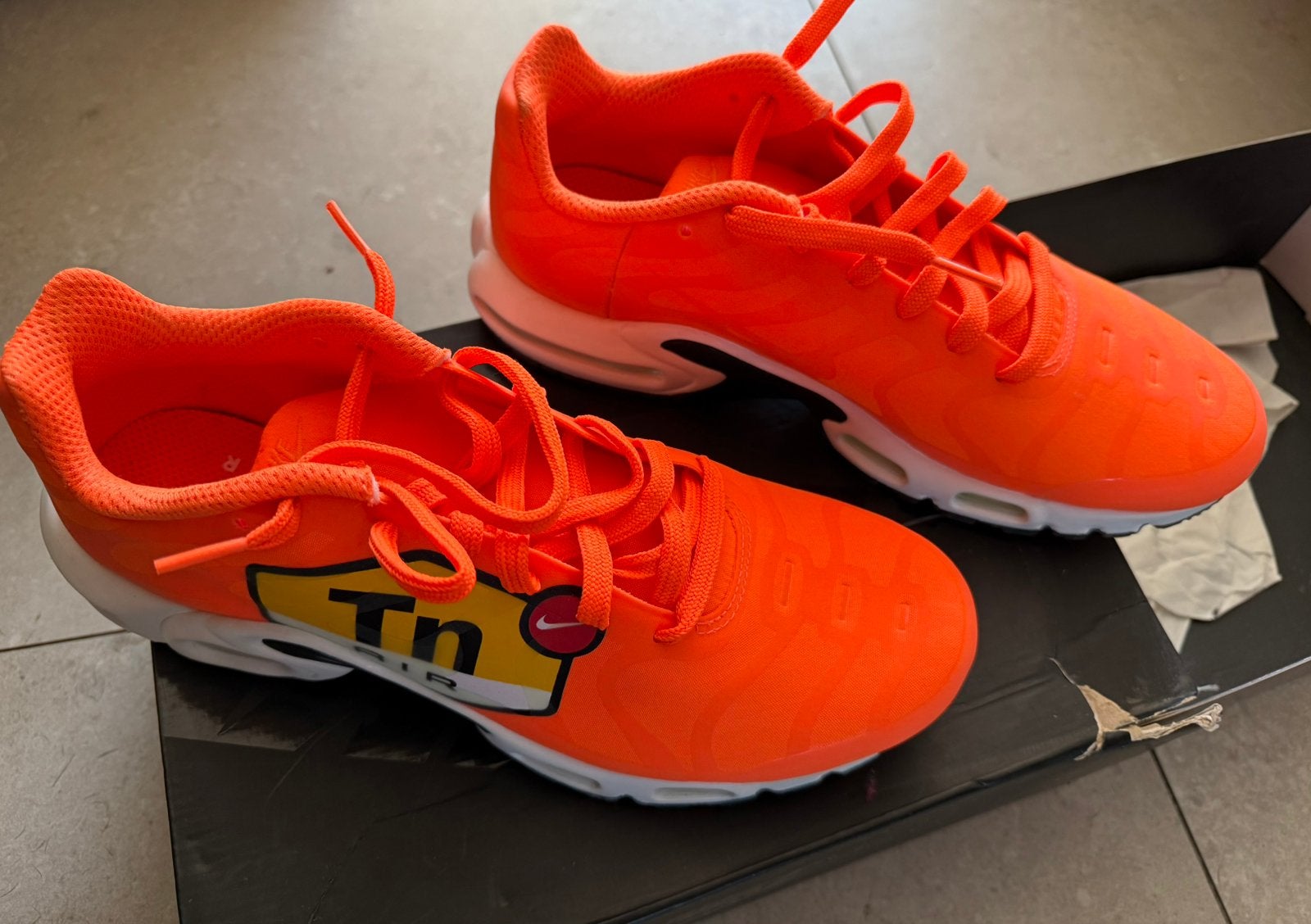 Nike tn oranje limited edition, Overige kleuren, Nieuw, Ophalen of Verzenden, Sneakers of Gympen