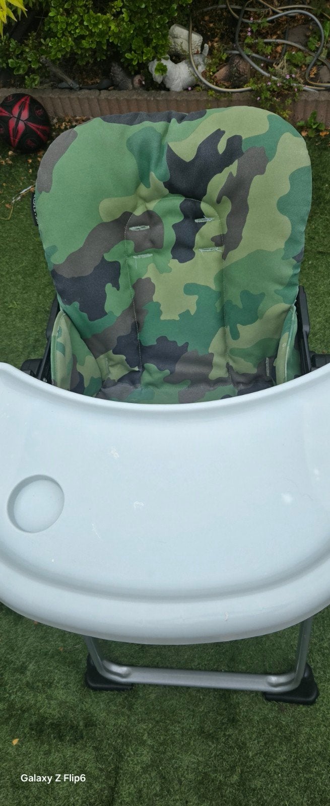 Gratis! Koolstra Kinderstoel - Camouflage Design, Ophalen, Gebruikt, Overige typen, Afneembaar eetblad