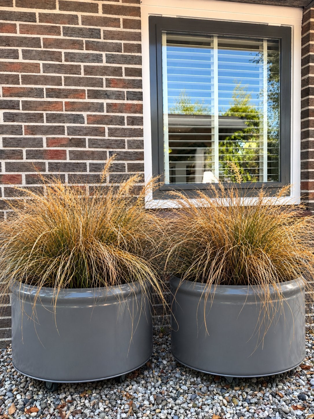 2 grijze olievat plantenbakken op zwenkwielen, Ophalen, Gebruikt, Minder dan 60 cm, Rond