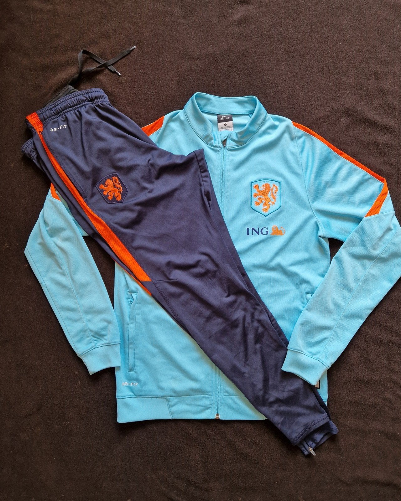 Nederlands elftal trainingspak KNVB Oranje 2016 in M, Nike, Ophalen of Verzenden, Zo goed als nieuw, Voetbal
