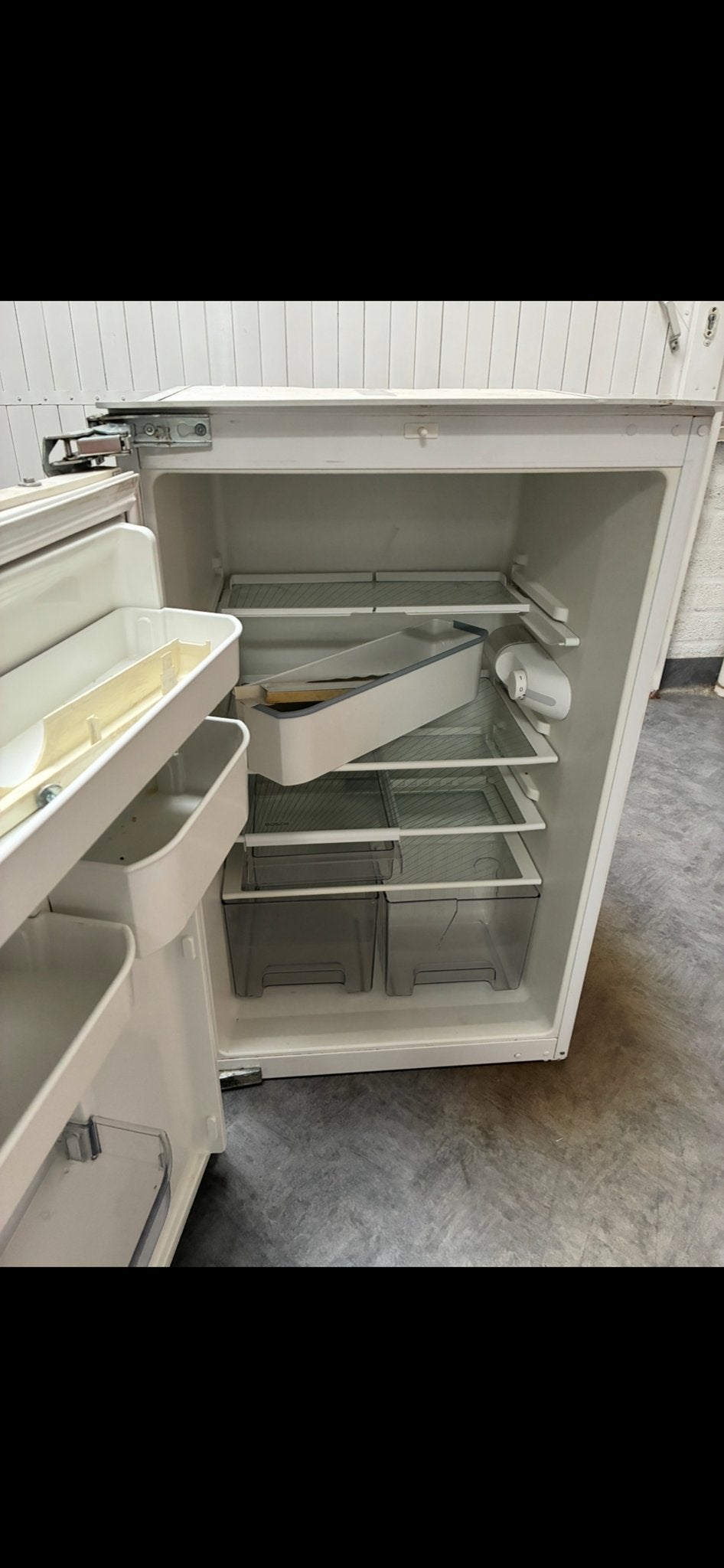 Compacte koelkast met vriesvak - Ideaal voor kleine ruimtes, Gebruikt, Ophalen of Verzenden, Met vriesvak, Minder dan 85 cm