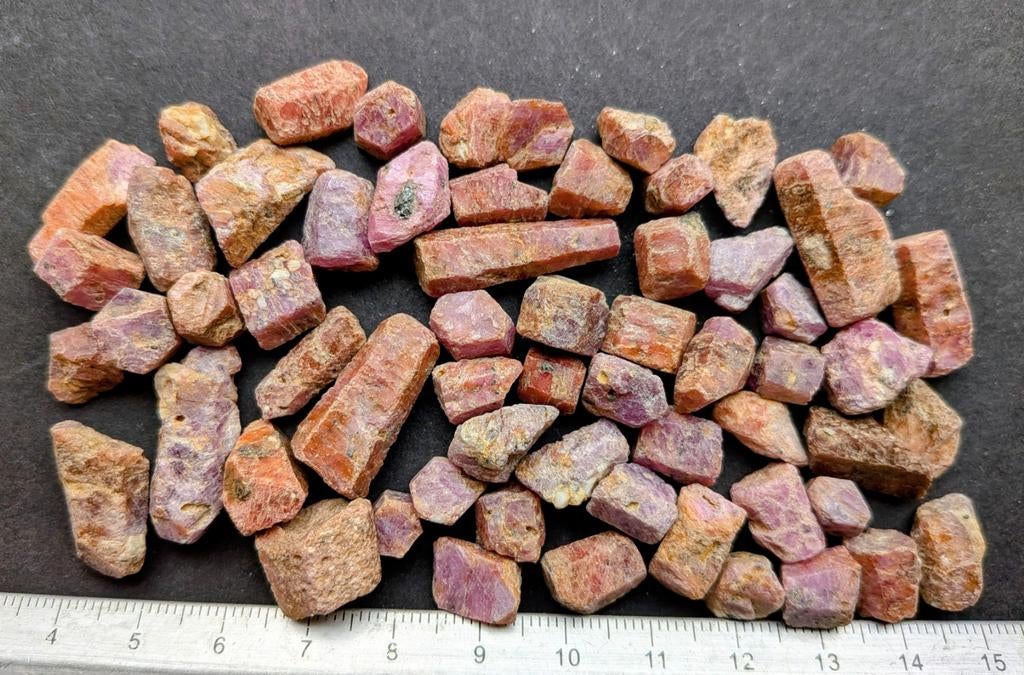 Ruwe Ketito Robijn Tanzania., Verzenden, Mineraal