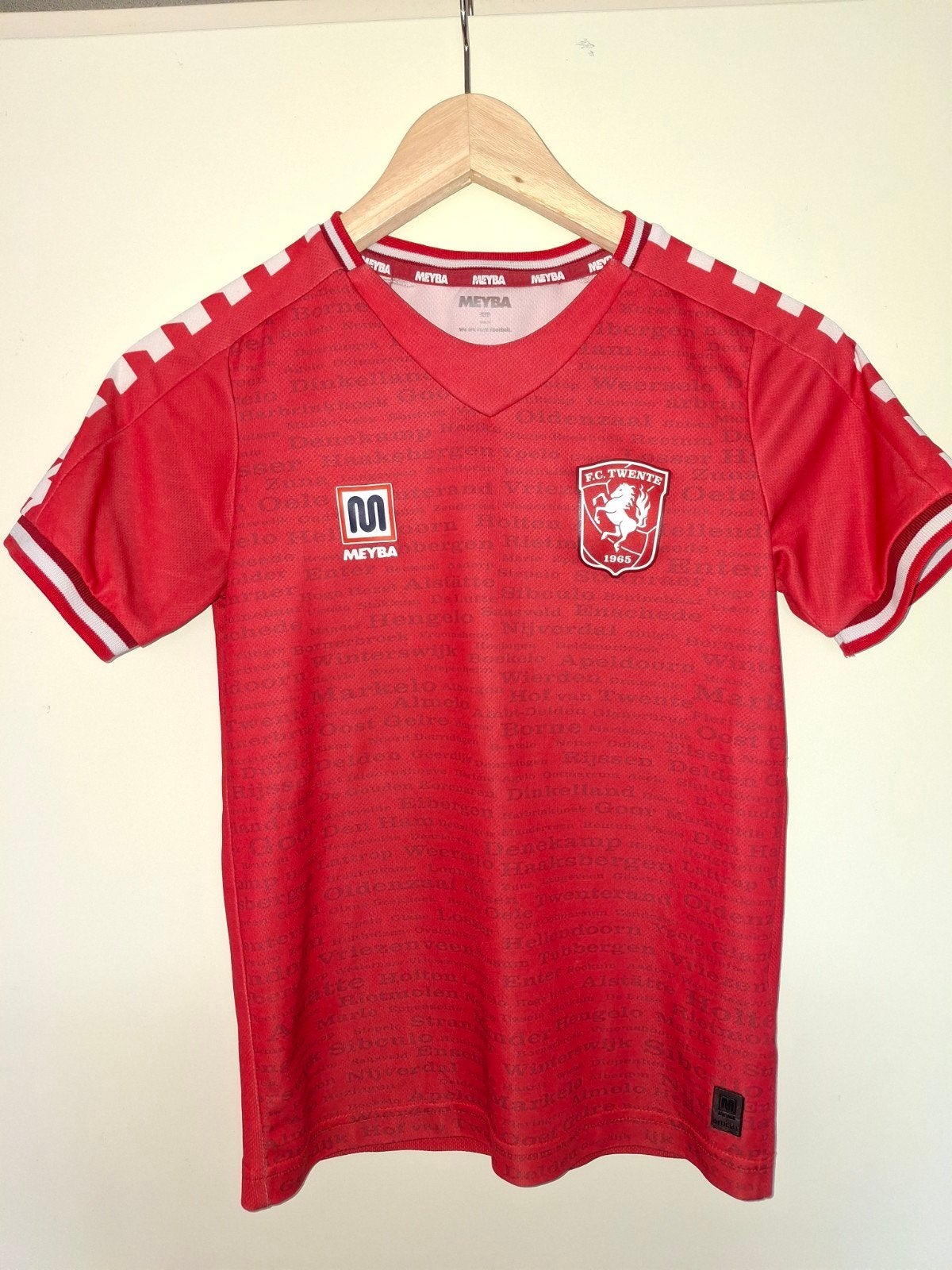 3 Fc Twente shirt 2020-2021 Plaatsnamen shirts kinderen, Ophalen of Verzenden, Zo goed als nieuw, Shirt
