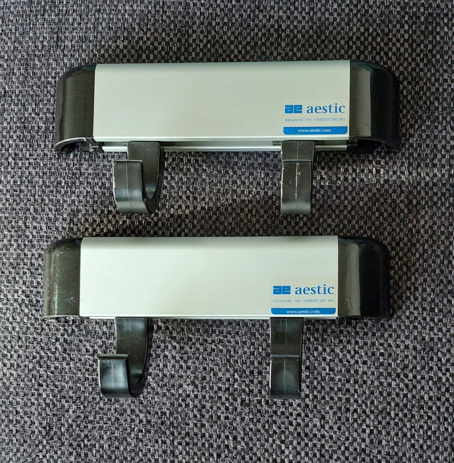 2 x Aestic wandkapstok, 2 haaks ieder., Ophalen of Verzenden, Zo goed als nieuw, Wandkapstok