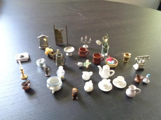 Verzameling poppenhuis decoratie / inboedel / spulletjes., Ophalen of Verzenden, Zo goed als nieuw, Poppenhuis