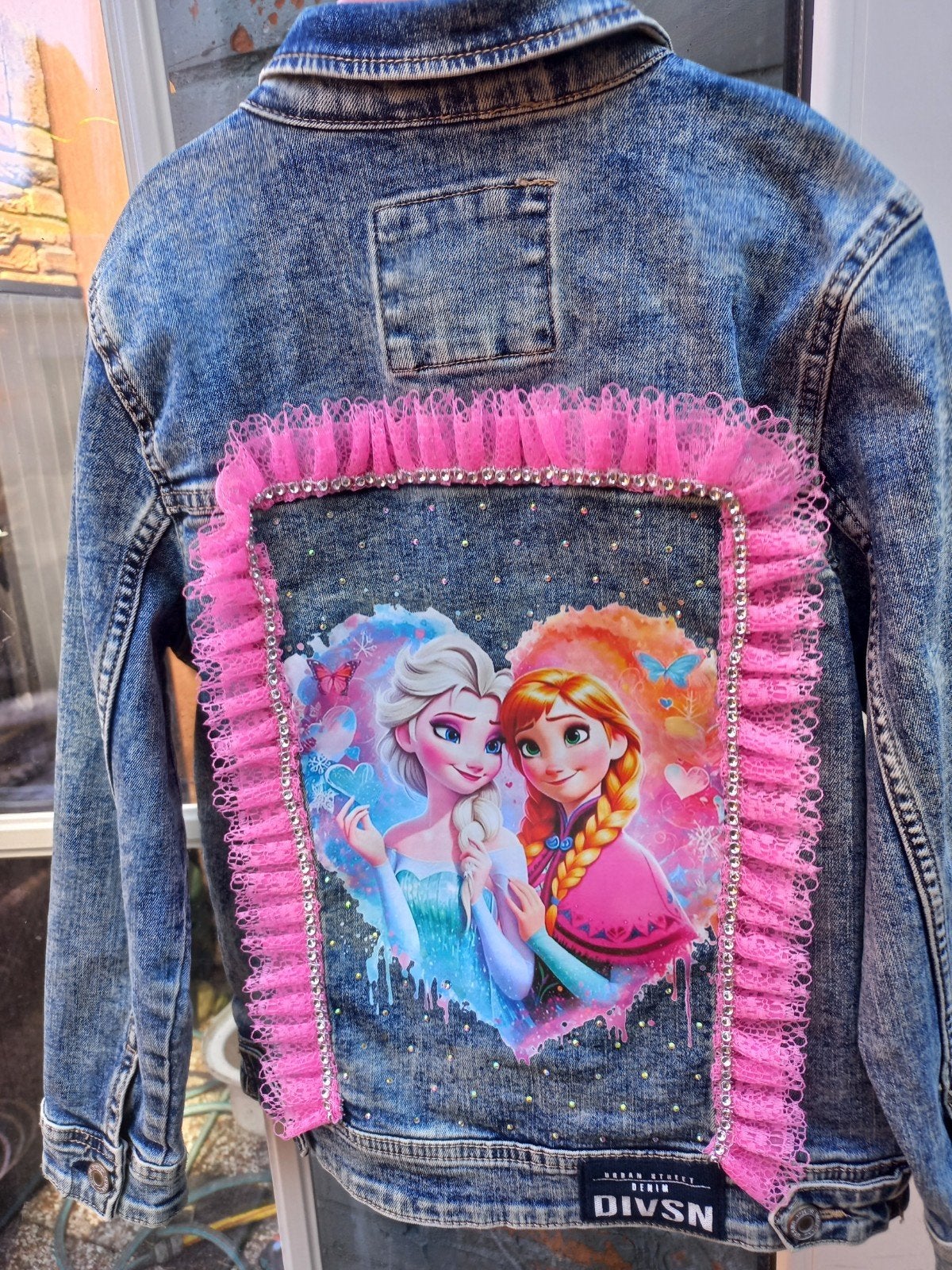 Frozen spijkerjas, Ophalen of Verzenden, Zo goed als nieuw, Meisje, Jas