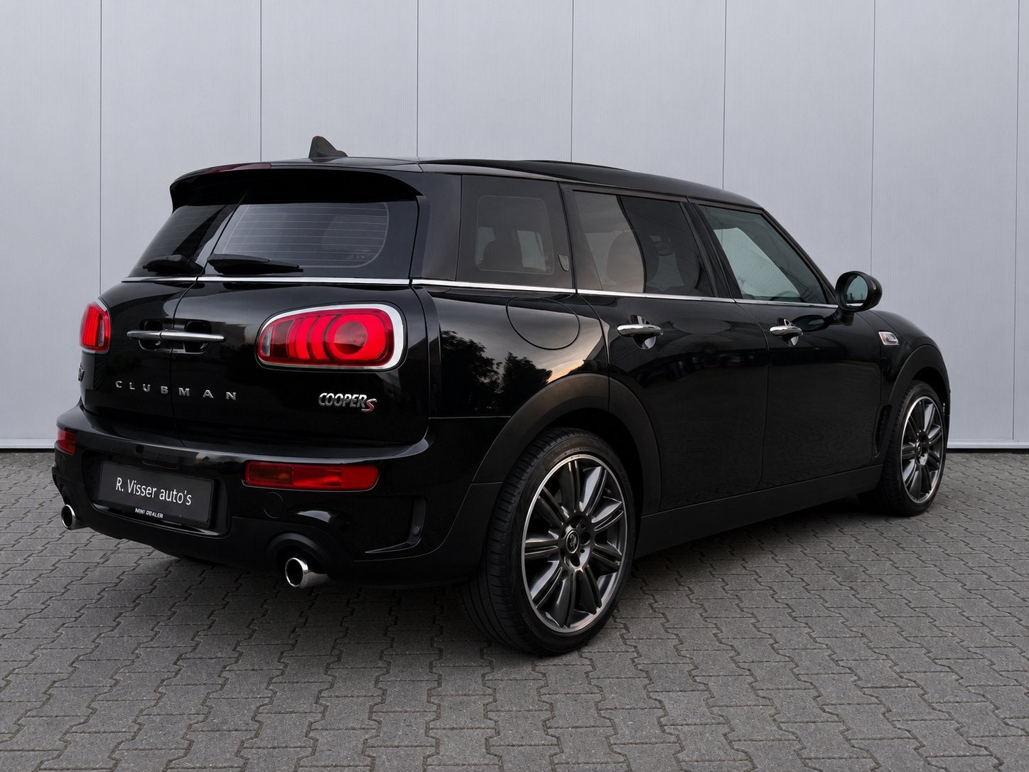 MINI Cooper S 2.0 Clubman Pano/HK/CarPlay/NAP, Auto's, Mini, Zwart, 17 km/l, 1300 kg, 5 stoelen