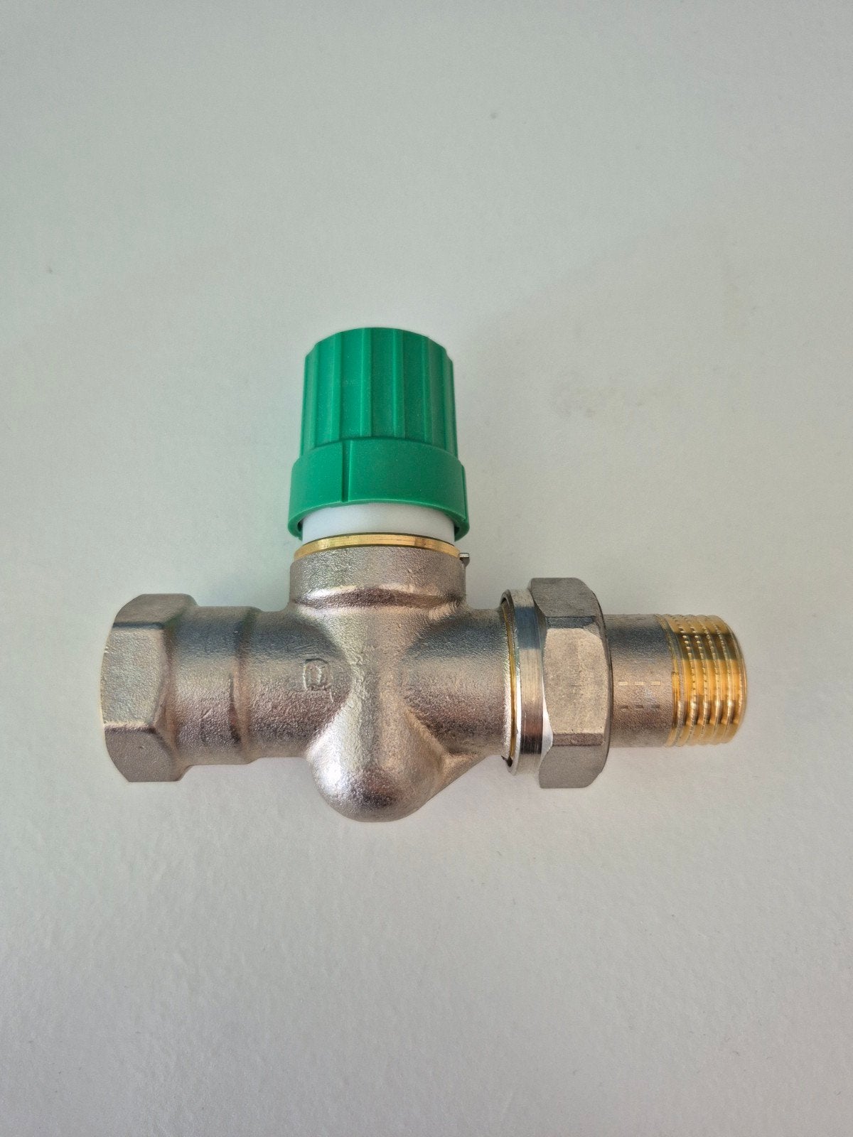 Nieuwe thermostatische radiatorkraan, Ophalen of Verzenden, Nieuw, Radiator
