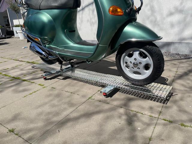 Motor /scooter trolley / verrijdbare (motor) scooterbok, Fietsen en Brommers, Ophalen, Zo goed als nieuw