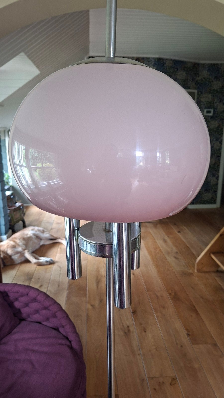 Roze vintage vloerlamp (opknapper), Huis en Inrichting, Lampen | Vloerlampen, Ophalen, Gebruikt, Vintage, 150 tot 200 cm