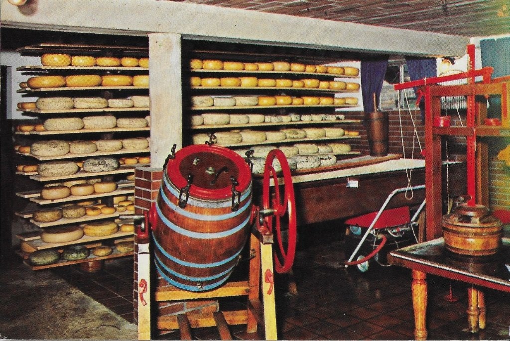 L30 ansichtkaart kaasboerderij de weistaar maarsbergen, Ophalen of Verzenden, 1980 tot heden, Gelopen