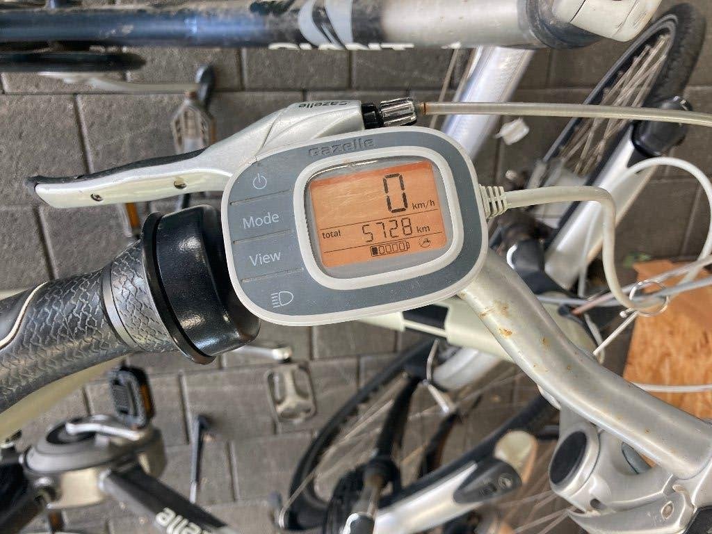 3 e-bikes  – Gazelle & Corratec – opknap / onderdelen, Gebruikt, Pack & Zo, 8801NA, Receptie.franeker@packenzo.nl