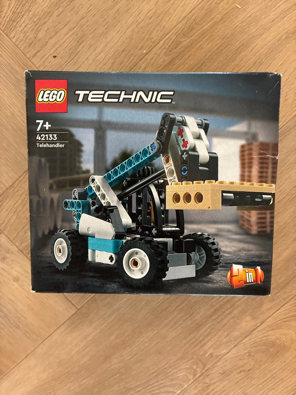 Lego technic telehandler, nieuw prijs €25,00, Compleet, Lego, Ophalen of Verzenden, Zo goed als nieuw