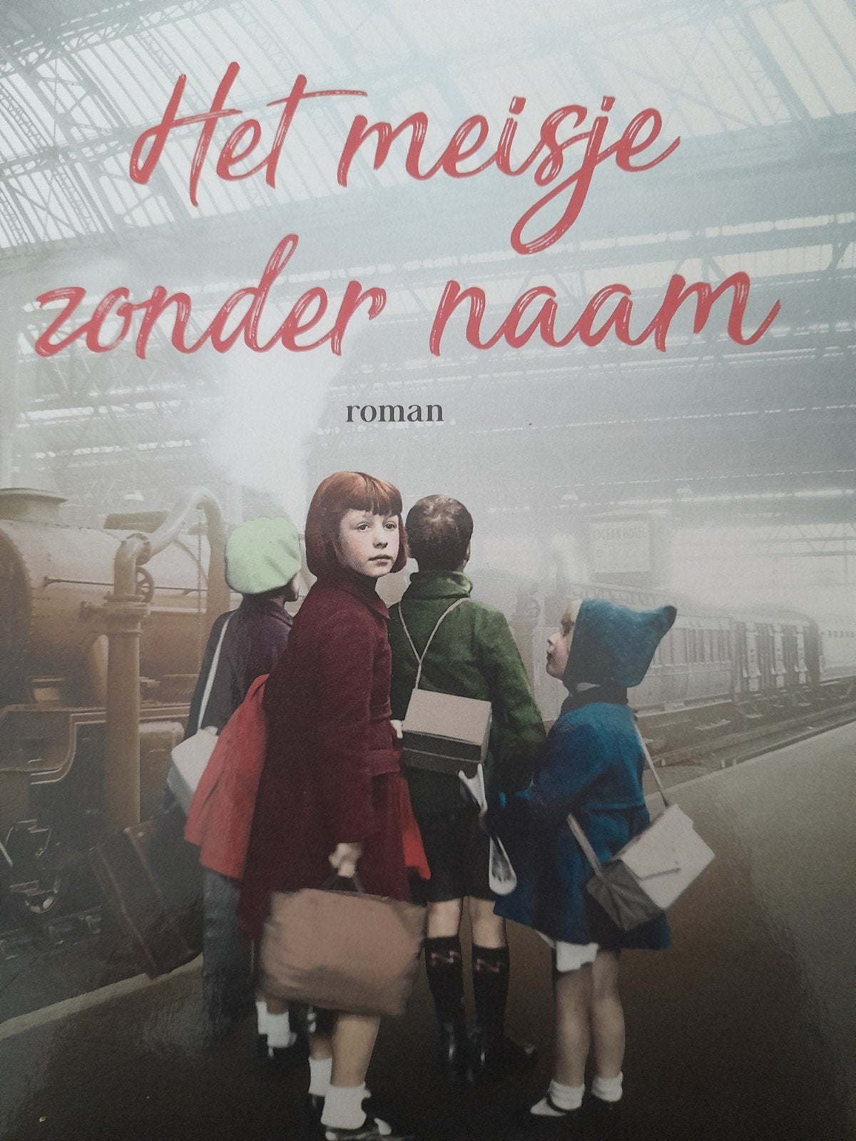 Het meisje zonder naam - Diney Costeloe, Ophalen of Verzenden, Gelezen