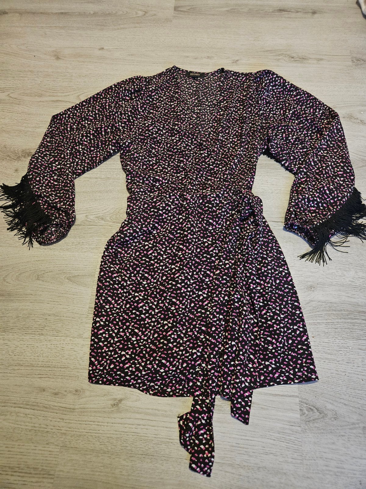 Wikkeljurk print franjes, Kleding | Dames, Jurken, Ophalen of Verzenden, Zo goed als nieuw, Roze, Maat 36 (S)