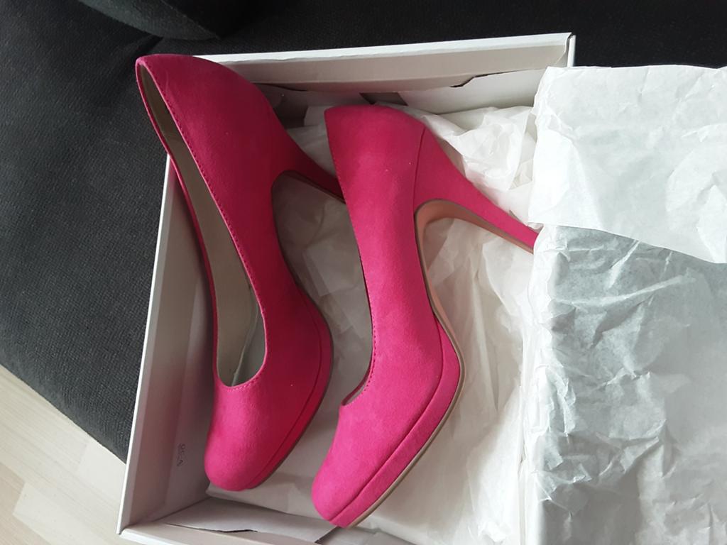 Tamaris fuchsia pumps nieuw, Kleding | Dames, Schoenen, Ophalen of Verzenden, Nieuw, Roze