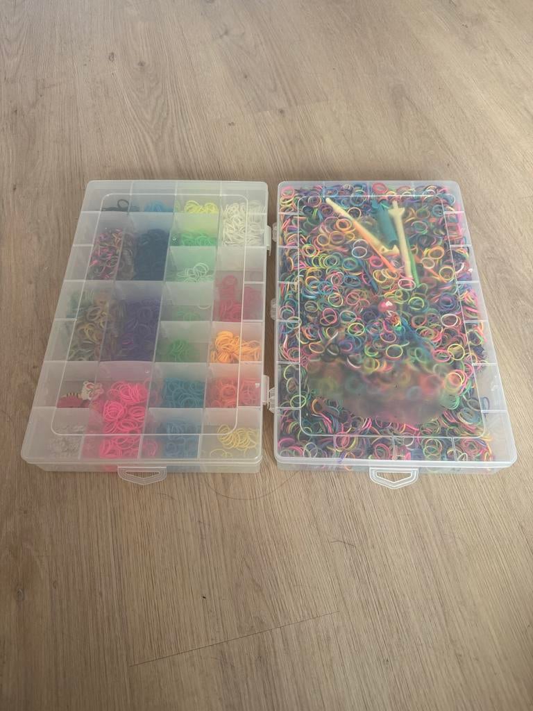 Grote set Loom bandjes met gereedschap en opbergdozen, Gebruikt, Overige thema's, Meerkleurig, Ophalen of Verzenden