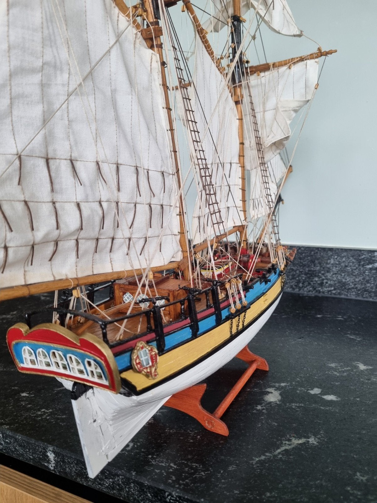 H.M.S. Halifax, Ophalen, Zo goed als nieuw, 1:32 tot 1:50, Overige merken