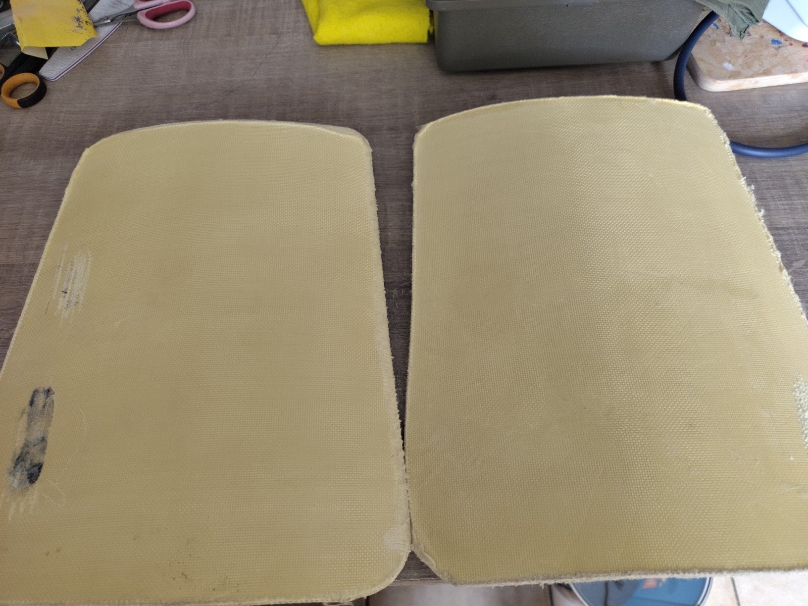 2 Kevlar ballistische platen, Verzamelen, Militaria | Algemeen, Landmacht, Overige gebieden, Ophalen of Verzenden