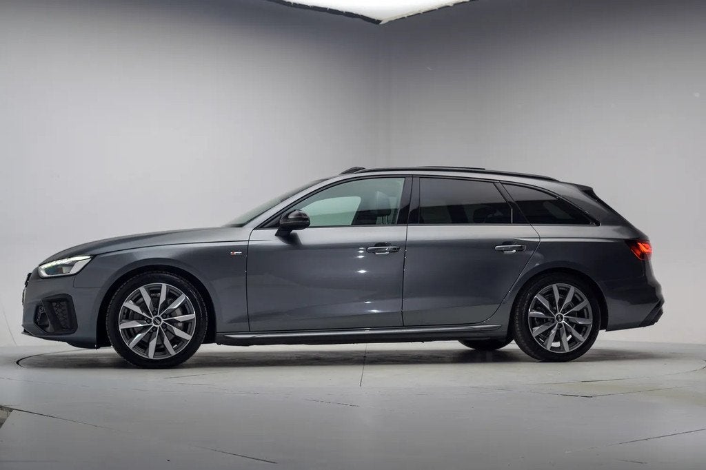 Audi A4 AVANT 40TFSI Sport S line black edition Aut. [ Pano, Auto's, Audi, Automaat, Automatische klimaatregeling, Gebruikt, 4 cilinders